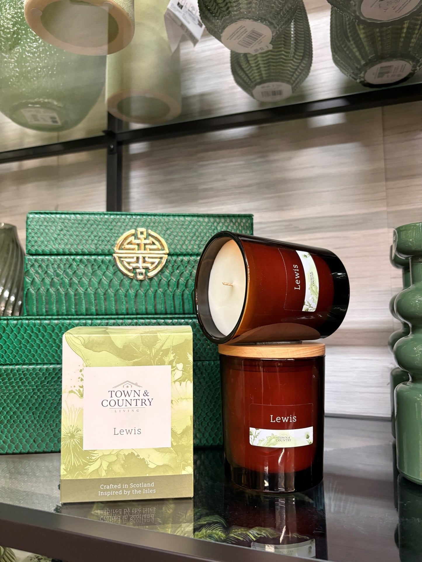 Town & Country Lewis Candle