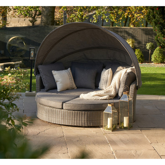 Bermuda Day Bed