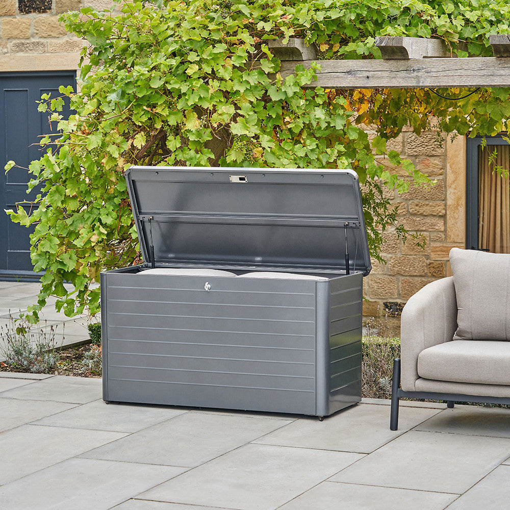 Rhode Island Small Galvanised Steel Cushion Box