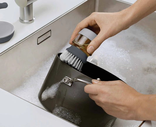 Joseph & Joseph Palm Scrub™ Grey Washing Up Brush