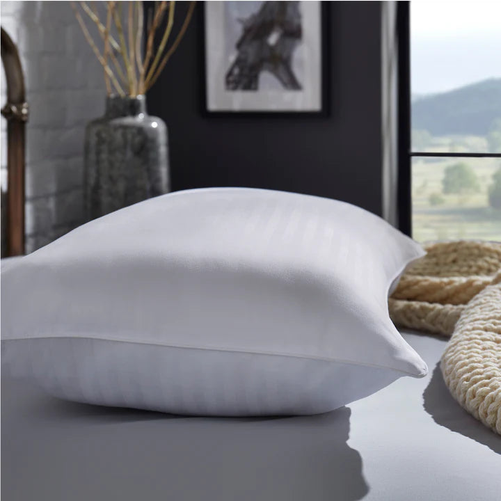 The Fine Bedding Company Luna Extra Firm Pillow